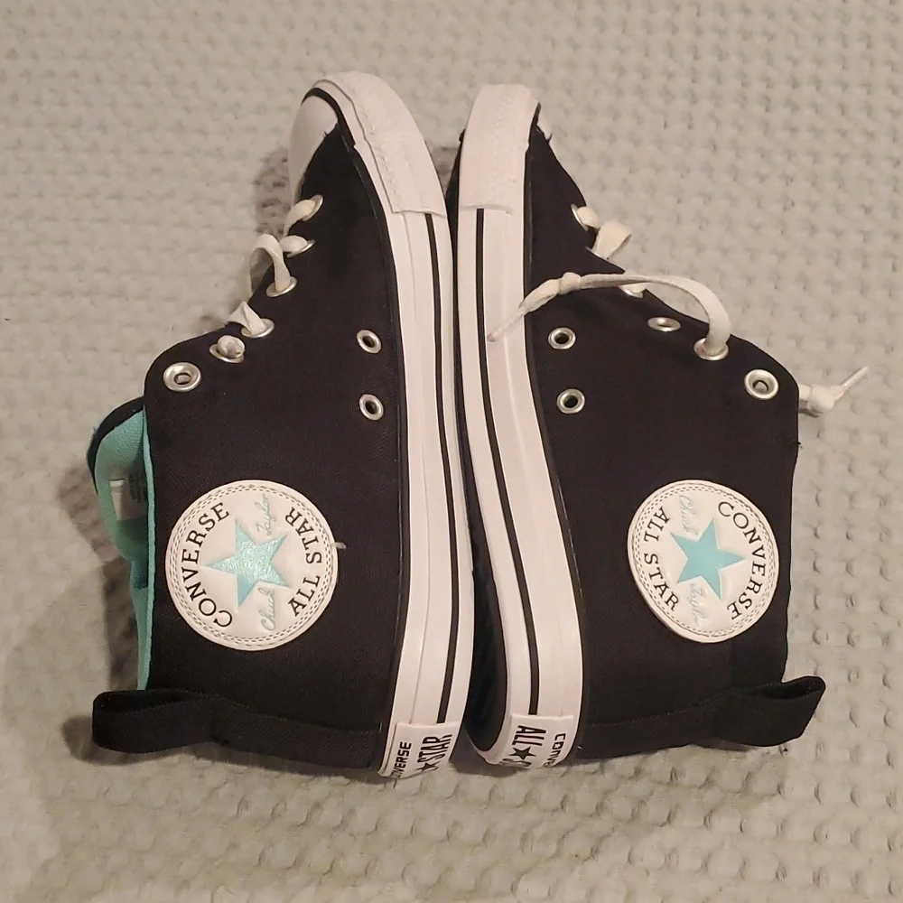 Converse Allstar  sneakers size 6 preowned (#14)
